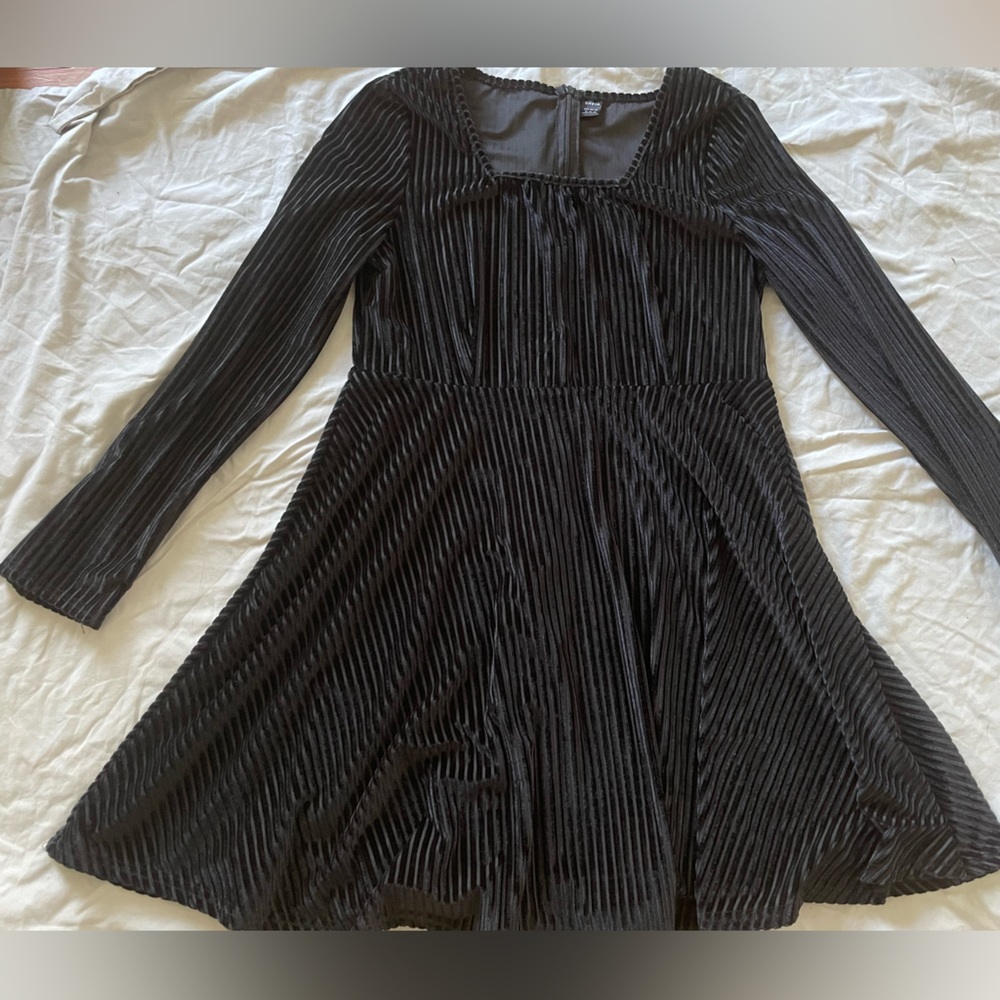 SHEIN Square Neck Fit & Flare Rib-knit Velvet Dress